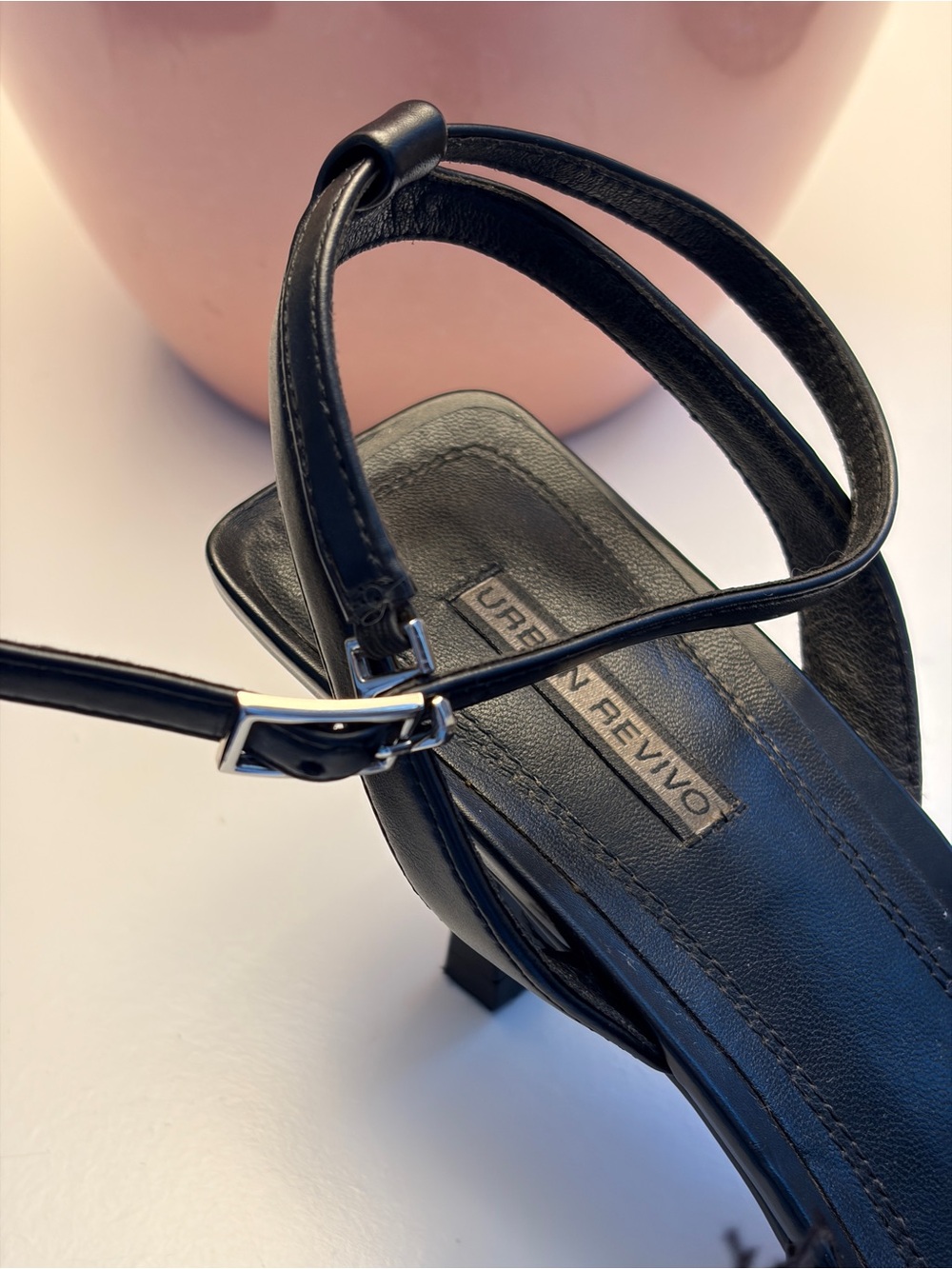 Urban Revivo Black Feather Strap Sandal Heels - Picture 6 of 8